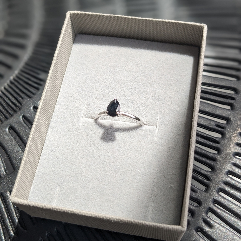 White Gold and Onyx Ring